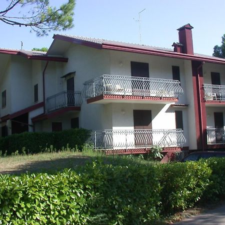 Villa Flamicia 1P Lignano Sabbiadoro Bagian luar foto