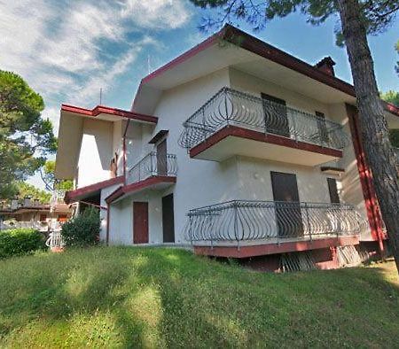 Villa Flamicia 1P Lignano Sabbiadoro Bagian luar foto