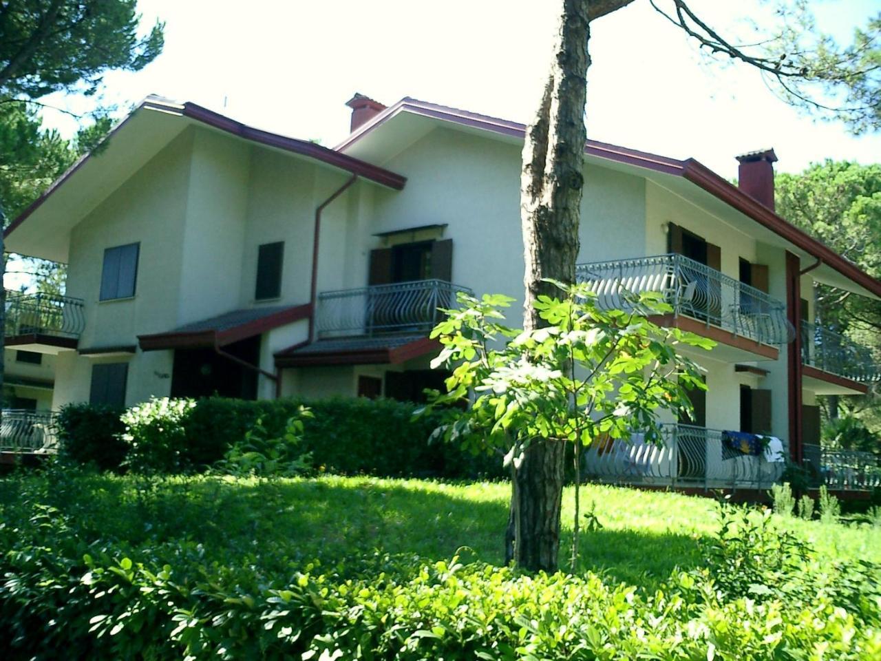 Villa Flamicia 1P Lignano Sabbiadoro Bagian luar foto