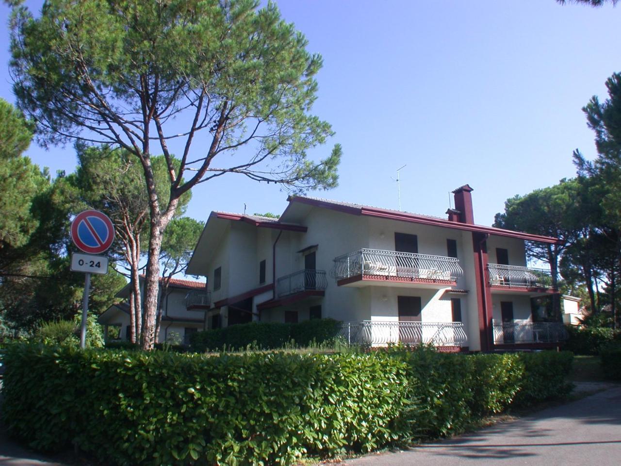 Villa Flamicia 1P Lignano Sabbiadoro Bagian luar foto