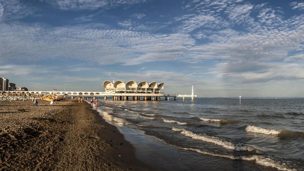 Villa Flamicia 1P Lignano Sabbiadoro Bagian luar foto